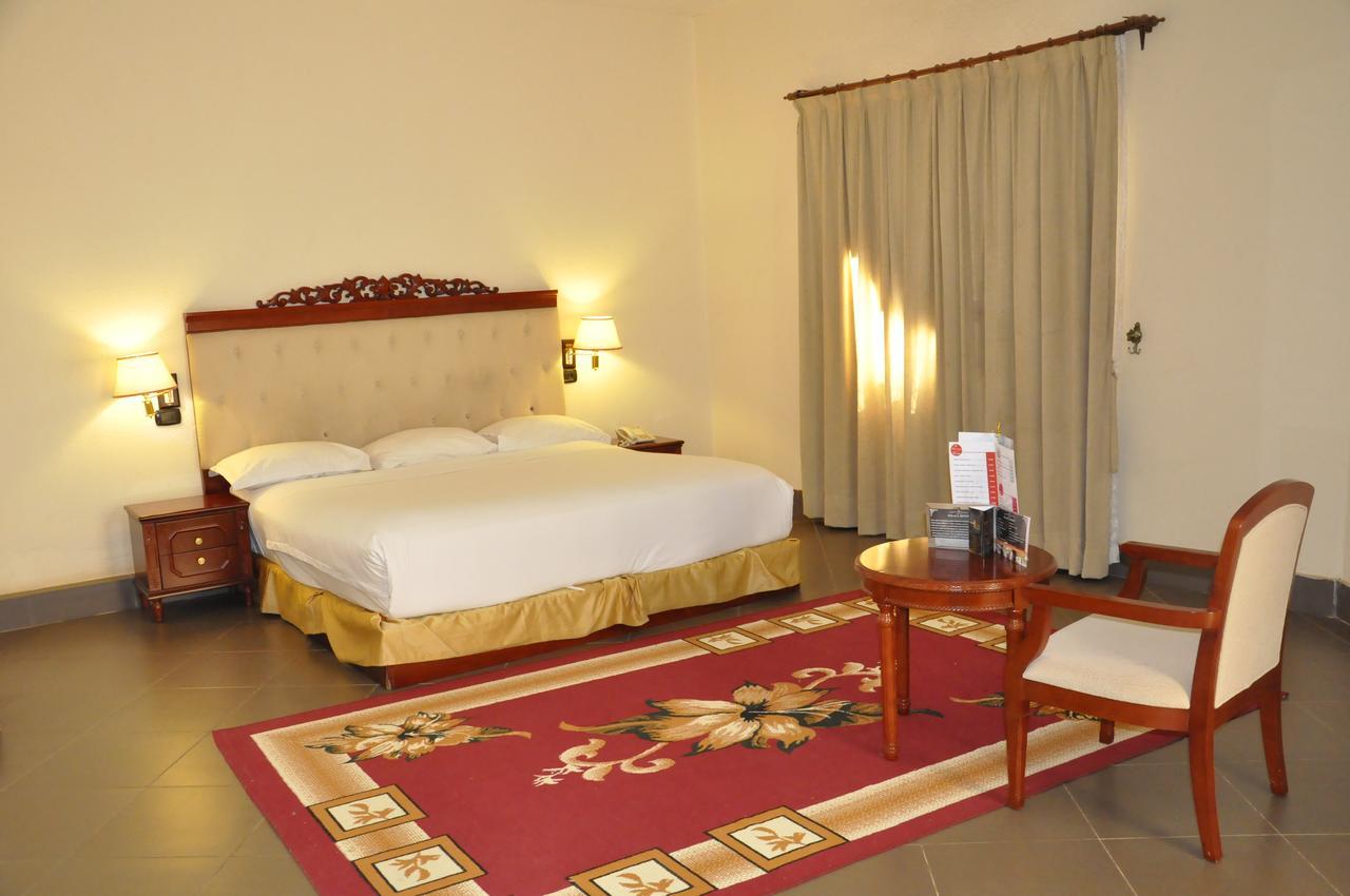 Palace Hotel Ouagadougou Buitenkant foto