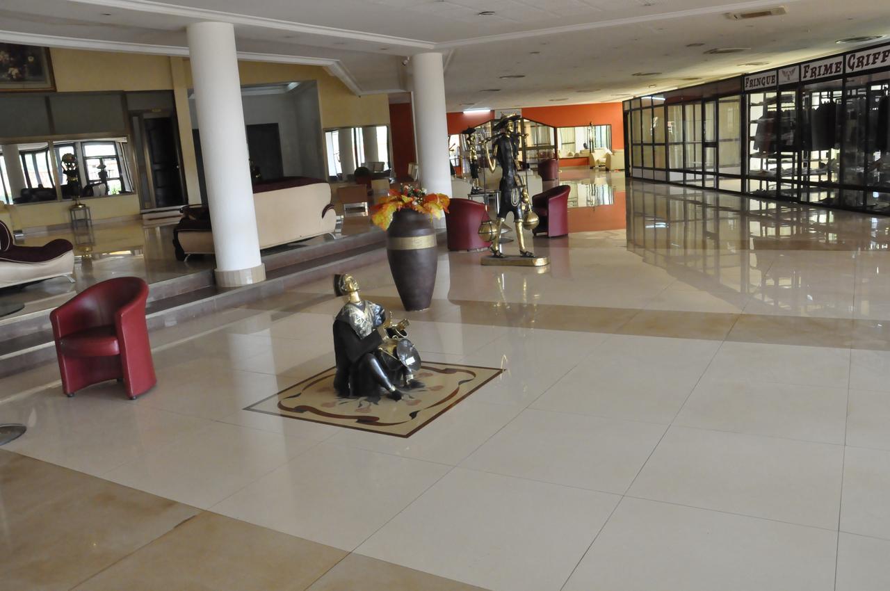 Palace Hotel Ouagadougou Buitenkant foto