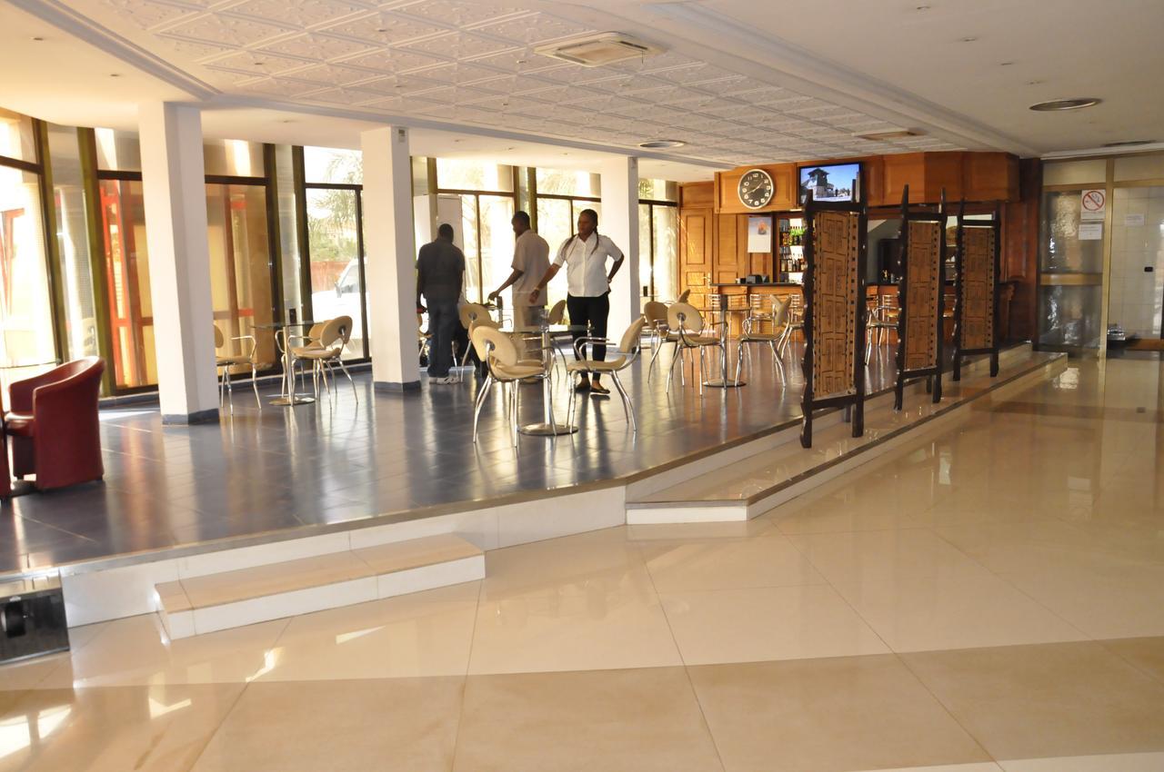 Palace Hotel Ouagadougou Buitenkant foto